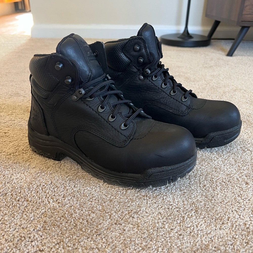 Timberland PRO Women's TiTAN 6" EH Alloy Toe Work Boots - 8 WIDE